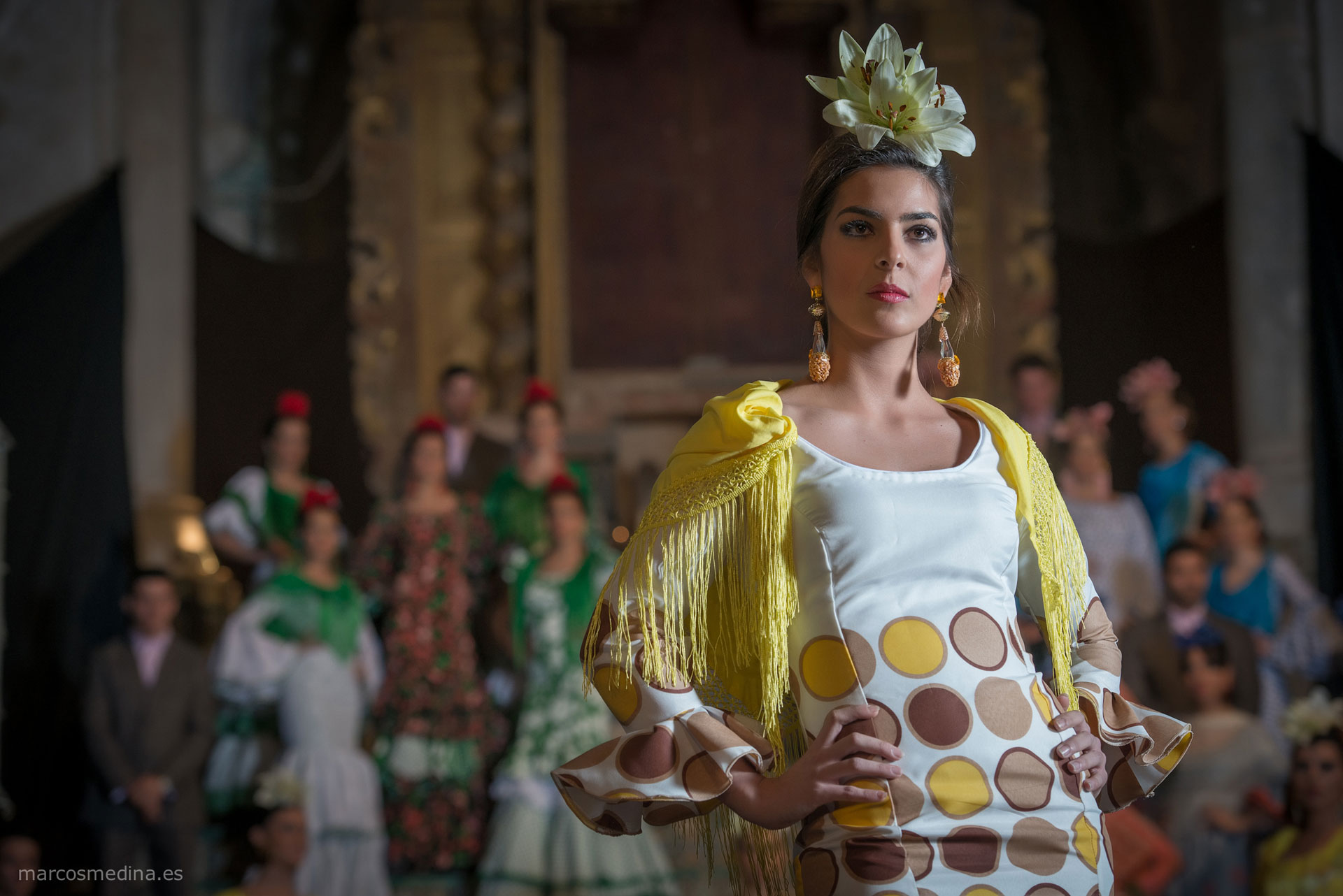 Desfile de trajes de flamenca